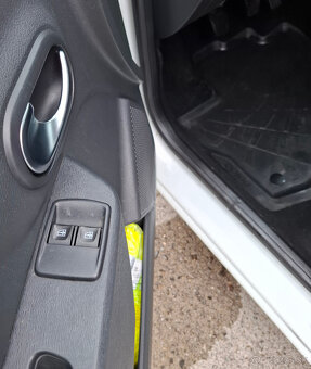 DACIA DOKKER STEPWAY 1,5 dci 2021 - 13