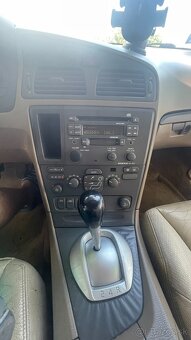 Volvo S60 2.4 - 13