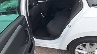ŠKODA SUPERB COMBI 2.0 TDI.DSG - 13