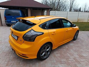 Ford Focus ST 2.0 EcoBoost 250PS - 13