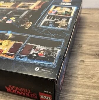 LEGO Stranger Things 75810 Upside Down - 13