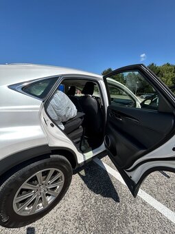 Lexus NX 300h Confort vybava rv 2016 4x4/ Vymena za lexus - 13