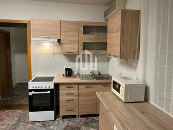 VÝRAZNÁ ZĽAVA nehnuteľnosť v centre Piešťan  stabilný prí - 13