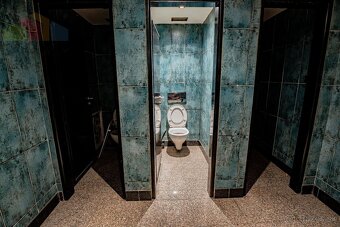 Na prenájom obchodno – reštauračný priestor, 1.207 m², BA – - 13