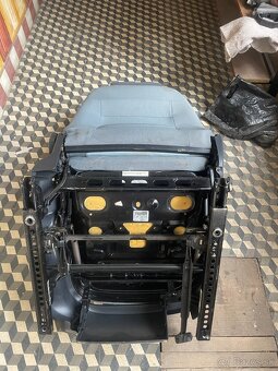 🪑 Predám predné sedadlo Škoda Fabia I (ľavá strana - vodičo - 13