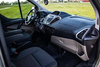 Ford Tourneo Custom 2.2 TDCi 125k Titanium L1H1 - 13