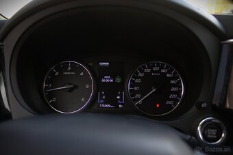 Mitsubishi Outlander 2.2 DI-D Intense+, 150k, 7 miestny - 13
