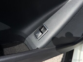 Mercedes-Benz GLA 220 d 4matic automat - 13