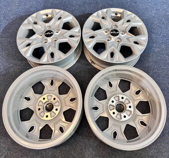 5x114,3 R16 Originál disky KIA Ceed - stav nových - 13