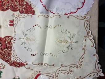 Predám obrusy a decky - 13