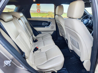 Land Rover Discovery 2.0L TD4 HSE AWD A/T - 13