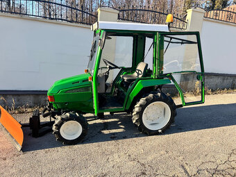 Malotraktor ISEKI 4x4 predná hydraulika - 13