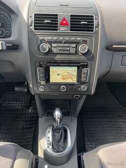 VW Touran 2.0 TDI DSG 7 Miestny - 13