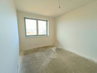 PREDAJ - 4 izbový holodom s veľkou garážou , Lužianky, Smrek - 13