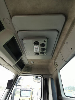 Prodám ramenový/řetězový nosič RENAULT KERAX 370.19 PR E4 - 13