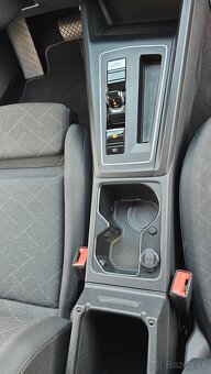 VW Golf Variant, 2.0 TDi, 110 kW, DSG, 07/2022, Vir. kokpit - 13