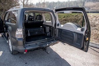 Mitsubishi Pajero 3.2DI-D 4x4 - 13
