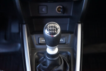 17- SUZUKI Vitara, 2019, benzín, 1.4 BoosterJet, 103 kW - 13