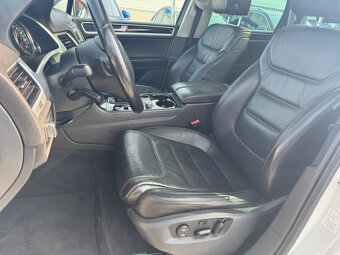 Volkswagen Touareg II 3.0 V6 TDI R-Line  4XMOTION - 13