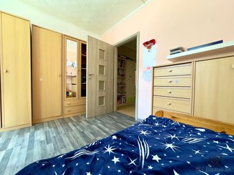 NA PREDAJ 2 IZB. BYT PREROBENÝ NA 3 IZB., 64M2, ŠTEFÁNIKOVA  - 13