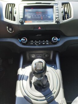 Kia Sportage 1.7 CRDi VGT 2WD Pano, odp. dph - 13