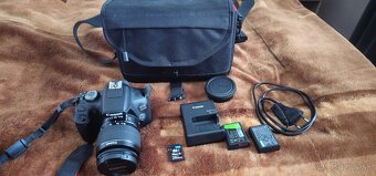 Canon EOS 2000D - 13