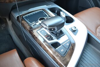 Audi Q7 3.0 TDi - 13
