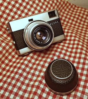 Werra 3 + Tessar 2.8/50, Flektogon 2.8/35, Cardinar 4/100 - 13