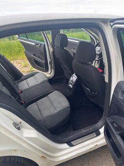 Škoda Superb II 2.0tdi 103kw DSG - 13