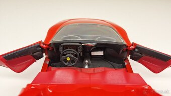 1:18 FERRARI MYTHOS - 13