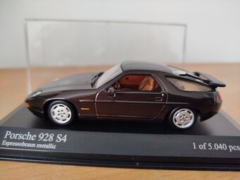 Predám rôzne modely áut 1:43 Minichamps. - 13