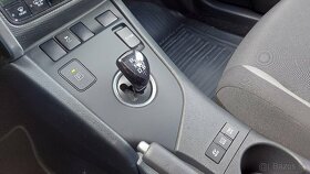 Toyota Auris Touring Sports 1.8 Hybrid e-CVT Business - 13