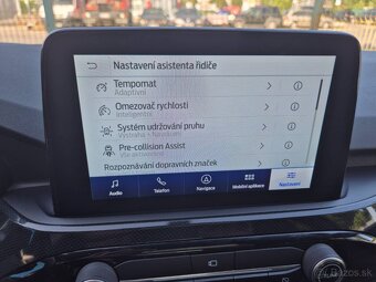 Predám  Ford Kuga 2.5 Duratec HEV 190k ST-Line eCVT - 13