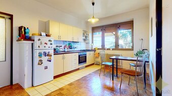 Na predaj rodinný dom v Lučenci v blízkosti parku a gymnázia - 13