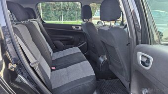 Peugeot 308 1.4 - 13