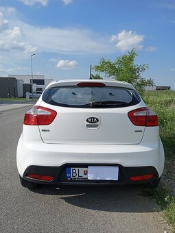 Kia Rio, 1.4 CRDI STK do 09/2026 Vyborny stav - 13