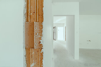 Na predaj výnimočný 3-izbový byt v rodinnom dome vo Veľkom O - 13