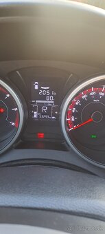 Ssangyong tivoli  4x4 1.6 xdi - 13