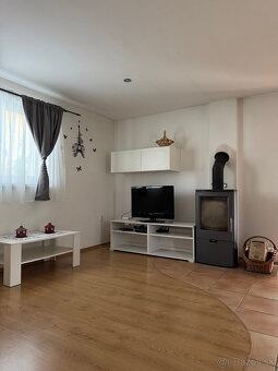 Rodinný dom s pozemkom s potenciálom výstavby Rumanová - 13