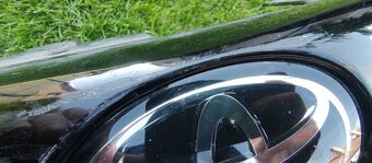 Toyota Corolla XII E21 2018 pre SEDAN - predna maska logo - 13