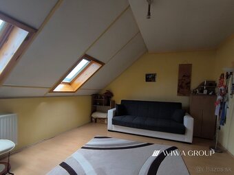 Na predaj priestranný rodinný dom v Ostrihome - 13