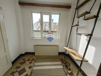 Rodinný dom 4 izb,  2 kuchyne, 2 kúpelne, 260m2, pozemok 936 - 13