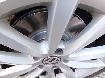 Volkswagen Passat Highline 2.0tdi 130kw - 13