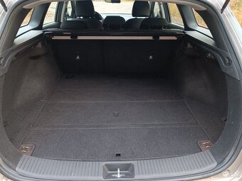 Hyundai I30 kombi rok 2018,najeto: 112.252 km, Nové v CZ - 13