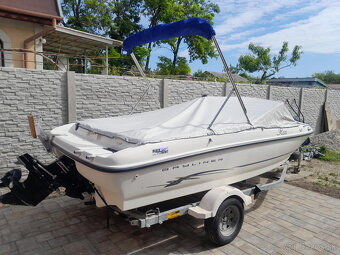 Motorový čln,BAYLINER 175LS + príves - 13