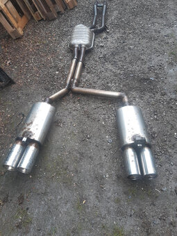 AUDI S8 D2 4.2 250kw - manuál + tiptronic - díly z vozidla - 13