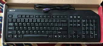 Herny i3 6100T,8gb ram,120gb SSD a 512gb HDD,RX 550 - 13