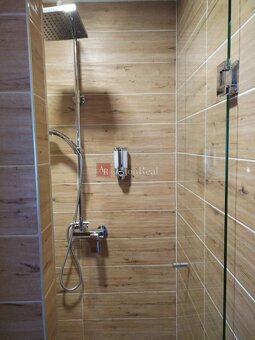 NOVOSTAVBA: 6-izbová CHATA, VL pozemok 484 m2 v Martine - 13