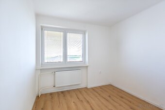 5-izbový komplet zrekonštruovaný rodinný dom vo Veľkej Mači - 13