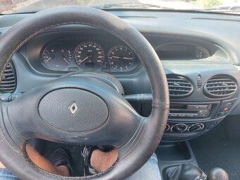 Renault Megane 1.4 - 13